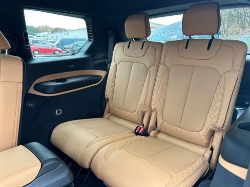 New 2025 Jeep Grand Cherokee L Summit image 30