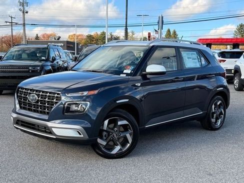 New 2026 Hyundai Venue SEL FWD image 2