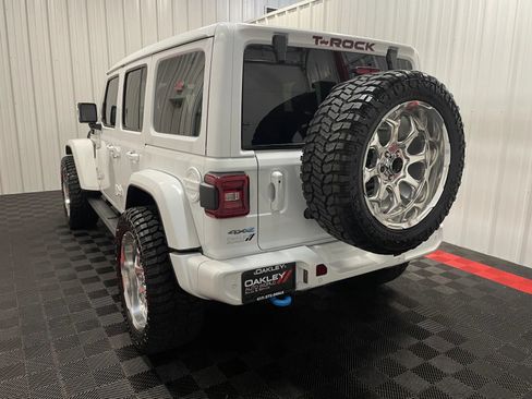 Used 2024 Jeep Wrangler High Altitude AWD/4WD image 17