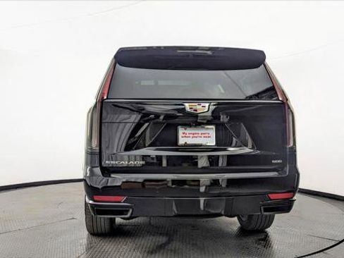 Used 2023 Cadillac Escalade ESV Sport AWD/4WD image 7