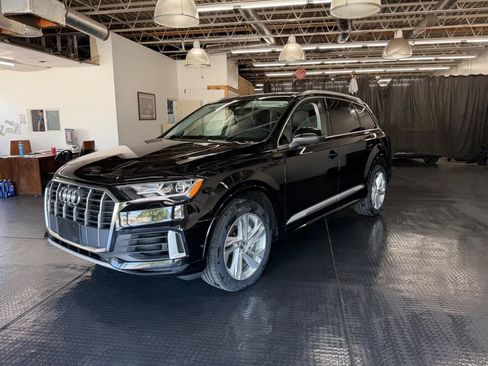 Used 2020 Audi Q7 3.0T Premium Plus AWD/4WD image 3