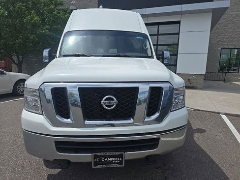 Used 2016 Nissan NV 3500 SL w/ Technology Package RWD image 2