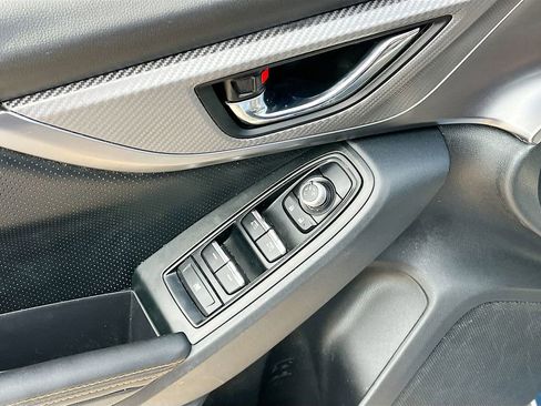 Used 2023 Subaru Crosstrek 2.5i Limited w/ Moonroof Package image 17