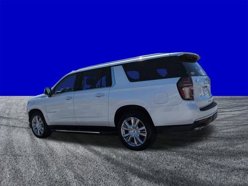 Used 2022 Chevrolet Suburban High Country image 6