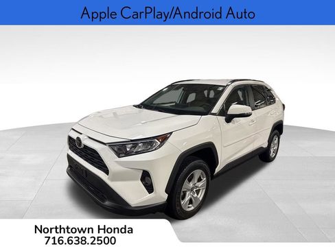 Used 2021 Toyota RAV4 XLE AWD/4WD image 9