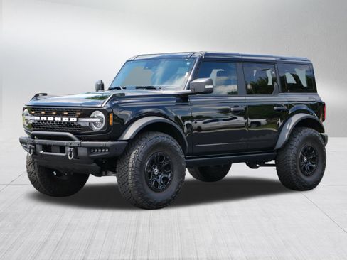 Used 2024 Ford Bronco Wildtrak AWD/4WD image 3