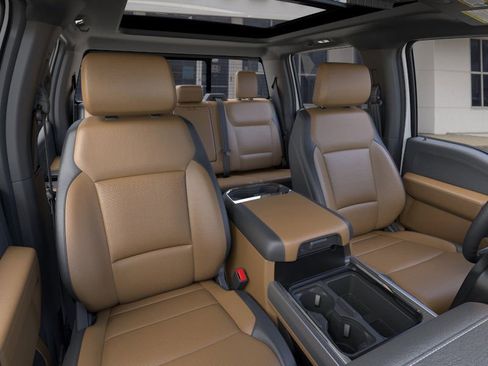 New 2026 Ford F250 Lariat w/ Lariat Premium Package image 10