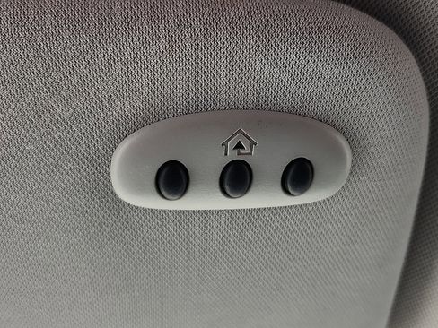 Used 2016 Ford Fusion SE FWD image 9
