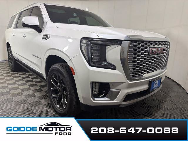 Used 2023 GMC Yukon XL Denali w/ Max Trailering Package AWD/4WD image 2