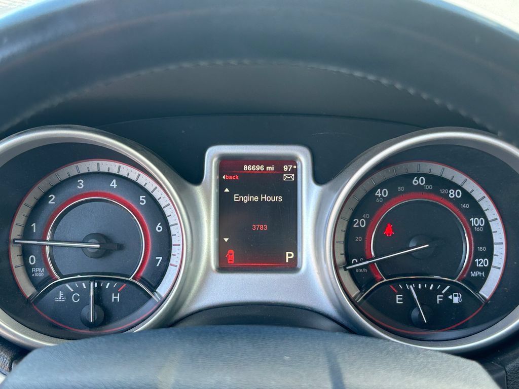 Used 2018 Dodge Journey SXT w/ Connectivity Group FWD image 22