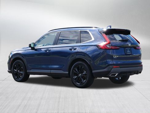Used 2024 Honda CR-V Sport Touring image 4