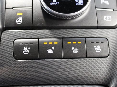 Used 2023 Hyundai Santa Fe Calligraphy image 32