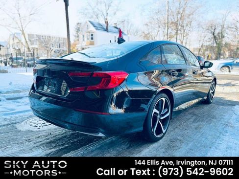 Used 2022 Honda Accord Sport image 4