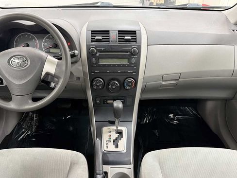 Used 2010 Toyota Corolla LE FWD image 24