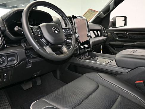 Used 2025 RAM 1500 Limited image 12