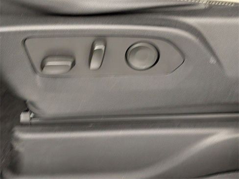 Certified 2023 Chevrolet Suburban Premier image 13