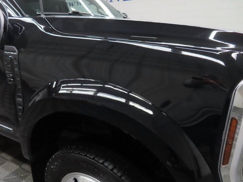 Used 2025 Ford F450 Platinum AWD/4WD image 39