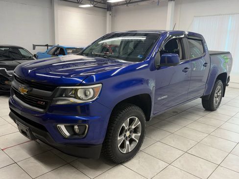 Used 2017 Chevrolet Colorado Z71 AWD/4WD image 3