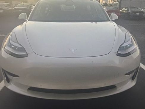 Used 2018 Tesla Model 3 Long Range RWD image 1