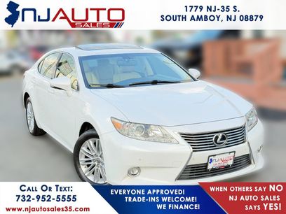 Used 2015 Lexus ES 350 w/ Luxury Package
