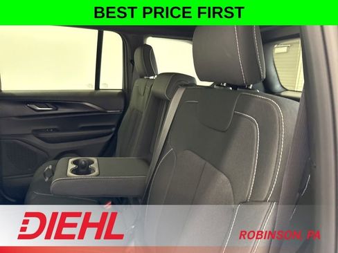New 2026 Jeep Grand Cherokee Laredo AWD/4WD image 16