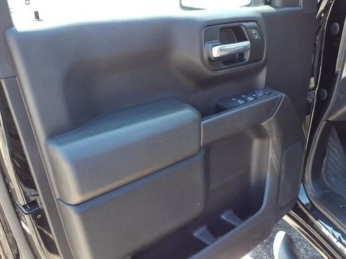 Used 2021 Chevrolet Silverado 1500 Custom Trail Boss AWD/4WD image 16
