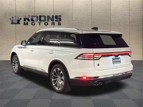 New 2026 Lincoln Aviator Reserve image 3