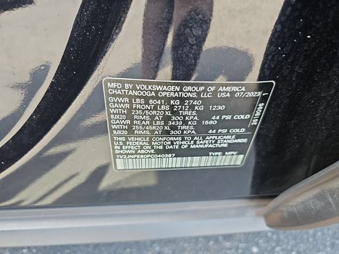 Used 2023 Volkswagen ID.4 Pro S Plus AWD/4WD image 9