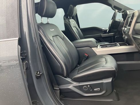 Used 2021 Ford F250 Platinum w/ FX4 Off-Road Package image 19