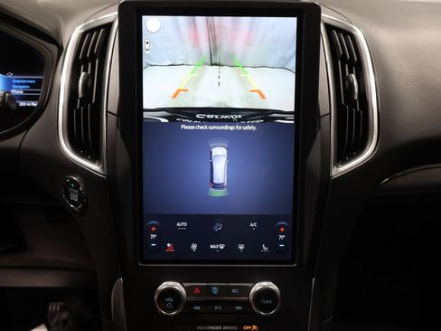 Used 2024 Ford Edge Titanium w/ Equipment Group 301A AWD/4WD image 26