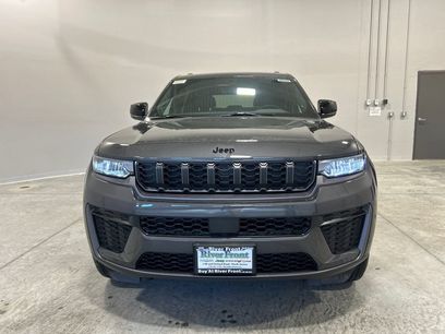 New 2026 Jeep Grand Cherokee Altitude