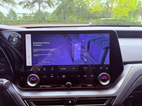 Certified 2025 Lexus TX 500h AWD w/ Technology Package image 23