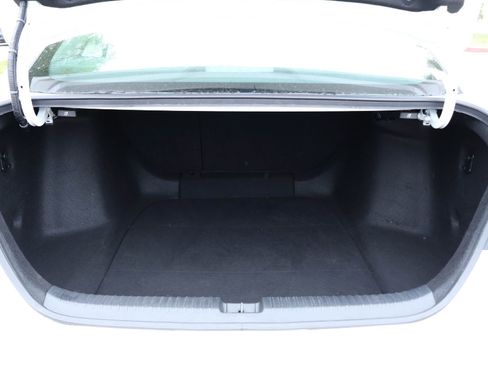 Used 2023 Honda Accord EX image 19