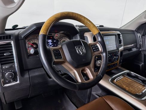 Used 2016 RAM 1500 Laramie Longhorn w/ Convenience Group AWD/4WD image 8