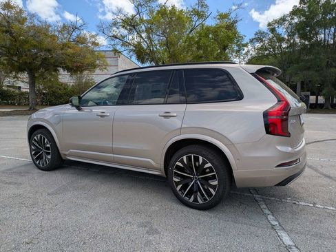 New 2026 Volvo XC90 T8 Ultra w/ Protection Package Premier AWD/4WD image 4