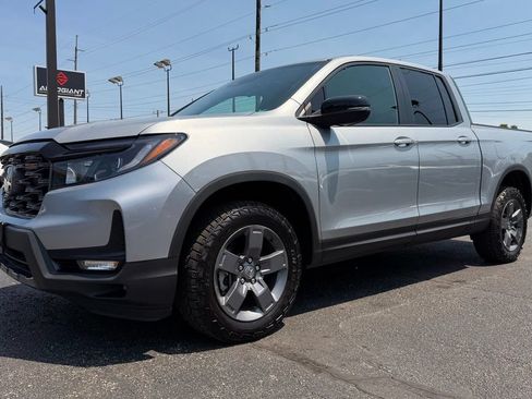 Used 2024 Honda Ridgeline TrailSport image 14