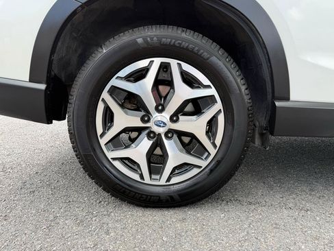 Used 2020 Subaru Forester Premium AWD/4WD image 43