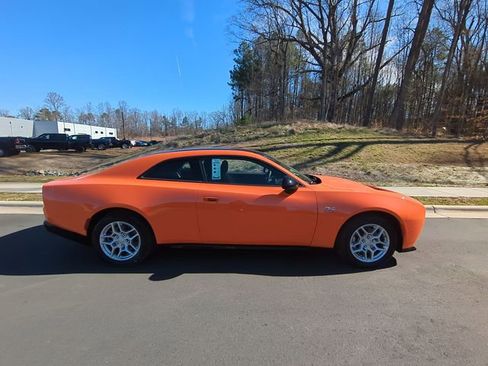 Used 2025 Dodge Charger R/T w/ Quick Order Package 25M R/T image 14