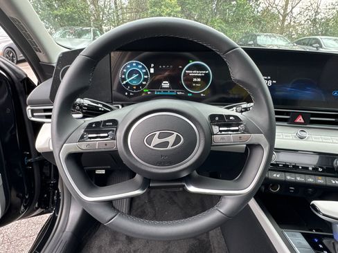 New 2026 Hyundai Elantra Limited image 15