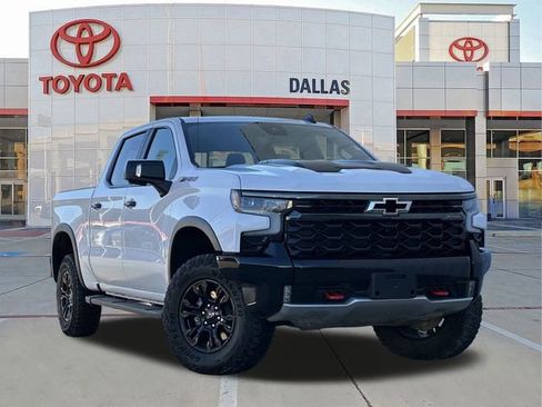 Used 2023 Chevrolet Silverado 1500 ZR2 w/ Technology Package AWD/4WD image 1