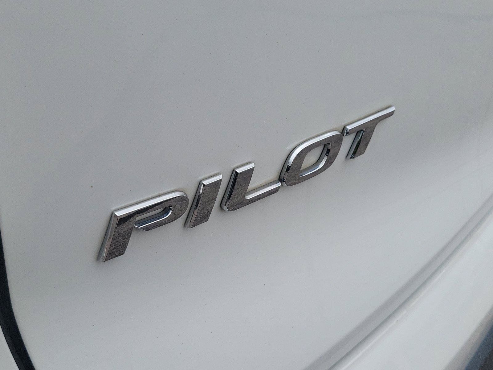 Used 2021 Honda Pilot Black Edition image 6