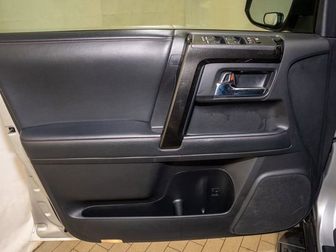 Used 2021 Toyota 4Runner TRD Off-Road image 11