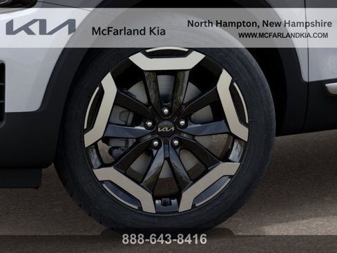 New 2025 Kia Telluride S image 10