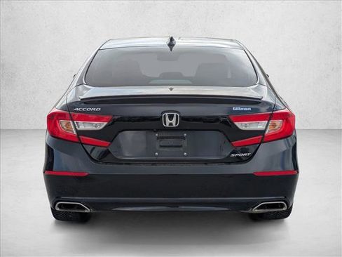 Used 2018 Honda Accord Sport image 6