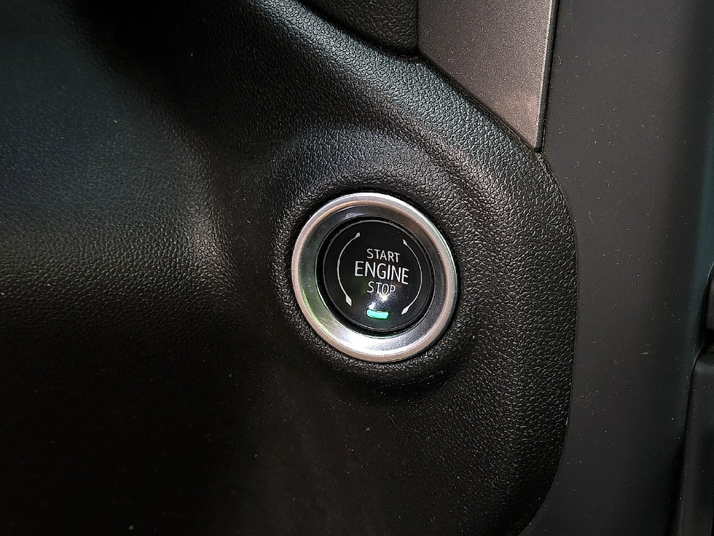 Used 2024 GMC Sierra 1500 Pro w/ Graphite Edition AWD/4WD image 15