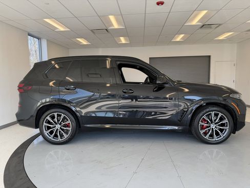 Used 2024 BMW X5 xDrive40i w/ M Sport Package image 7
