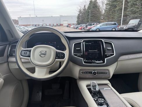 Used 2023 Volvo XC90 T8 Ultimate w/ Protection Package Premier image 17
