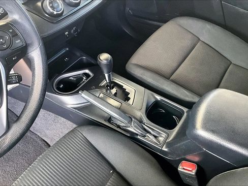 Used 2017 Toyota RAV4 LE FWD image 15