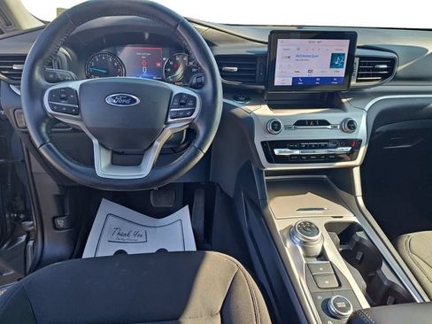 Used 2021 Ford Explorer XLT AWD/4WD image 10