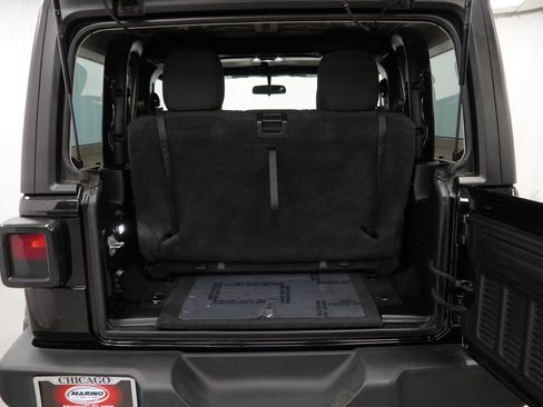 Used 2020 Jeep Wrangler Sport AWD/4WD image 40